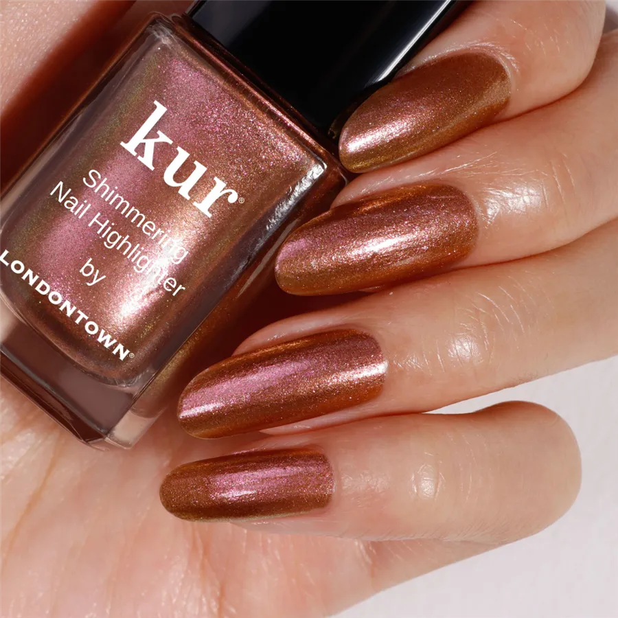 LONDONTOWN kur Shimmering Nail Highlighter Molten lak na nechty rozjasňujúci