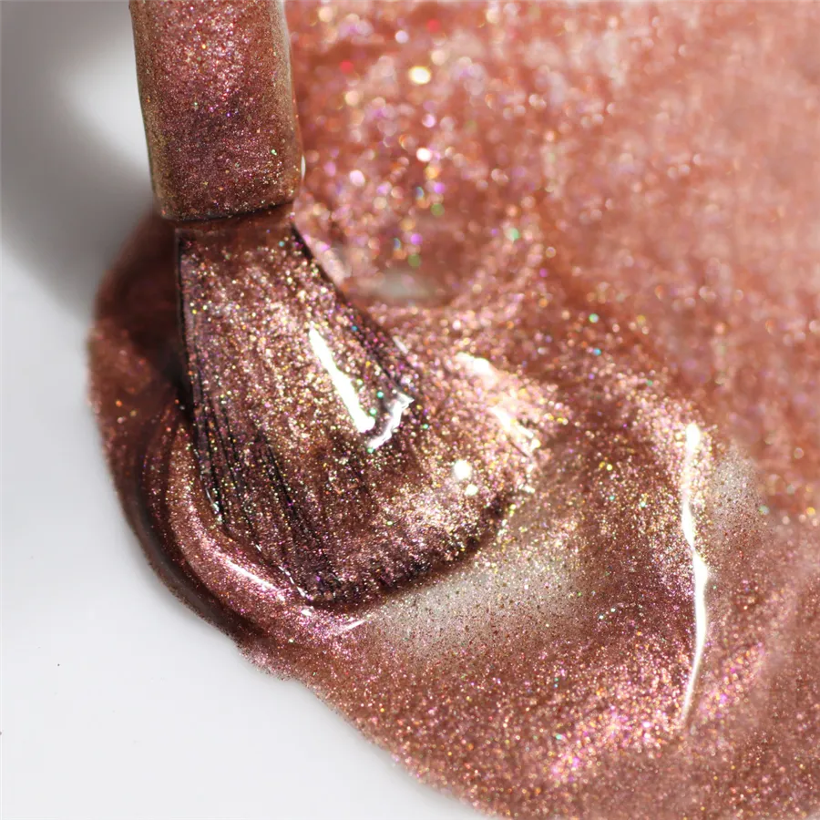 LONDONTOWN kur Shimmering Nail Highlighter Molten lak na nechty rozjasňujúci